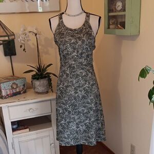 Balance Collection Sage And White Floral Athleisure Dress